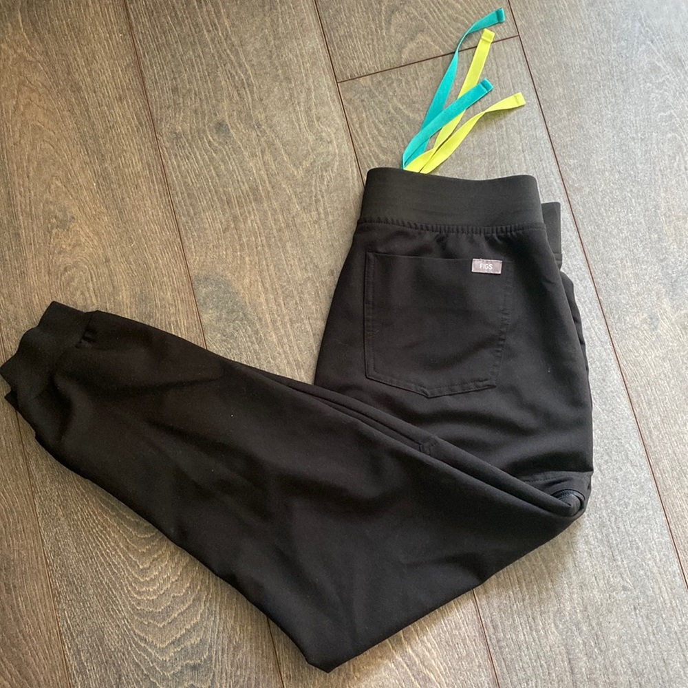 Figs black small petite joggers